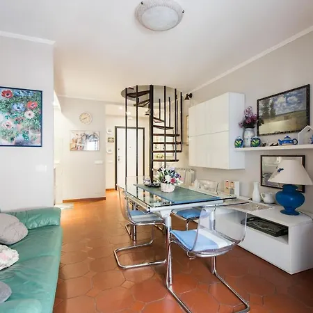 Bomboniera In The Heart Of Apartment Nettuno