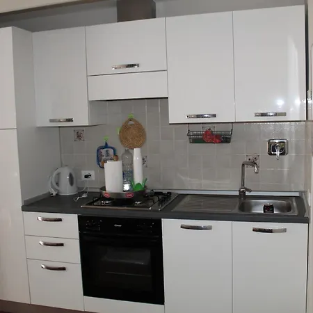 Apartment Bomboniera In The Heart Of Nettuno